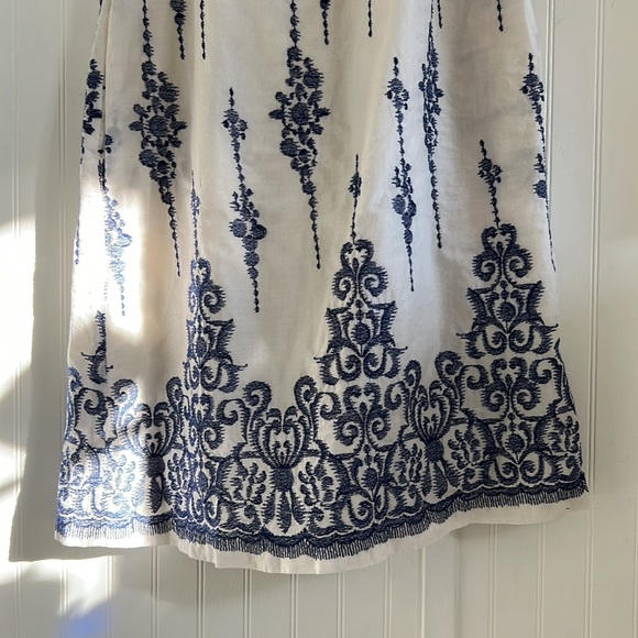 Just Tylor Dress - Picture 4 of 10